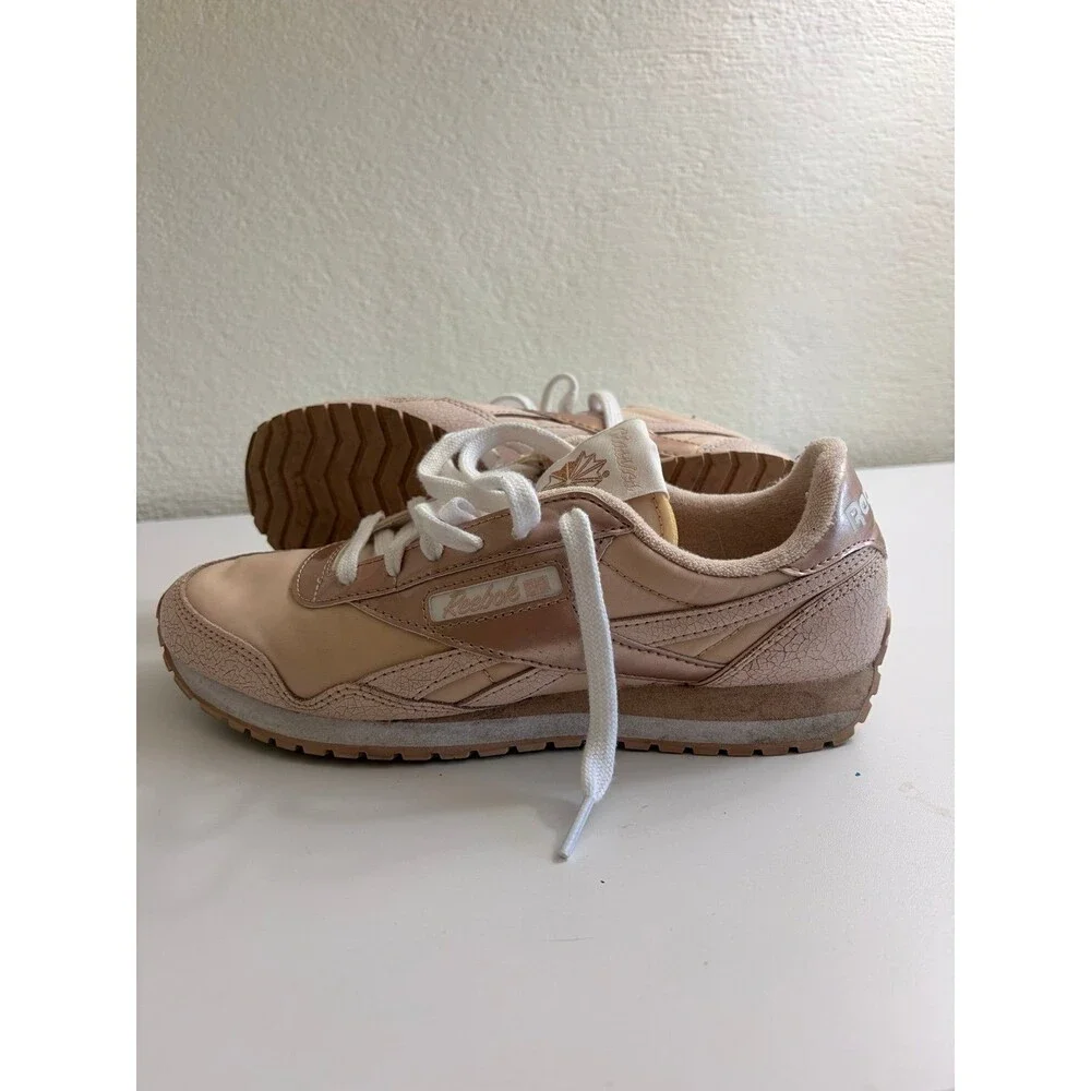 Reebok Classic AZ women's sneakers rose gold and white size 8 1/2